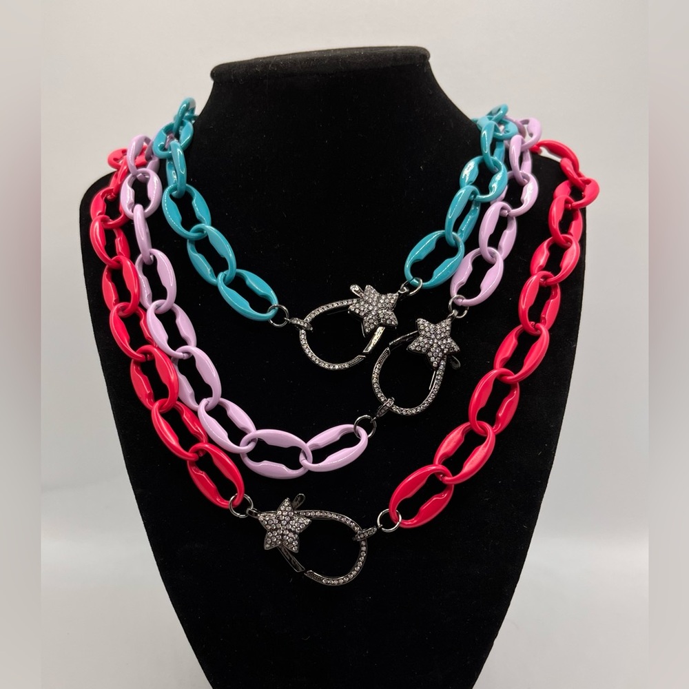 Melania Clara / By Alex Rae Miami Nights Necklace Lilac